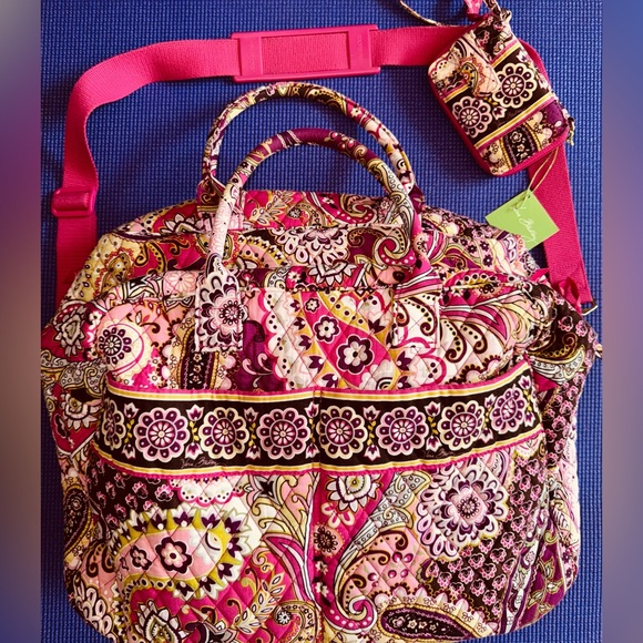 Vera Bradley: Very Berry Paisley - Bundle of 4 Items - Picture 2 of 6